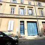 Cosy Centre Апартаменты *